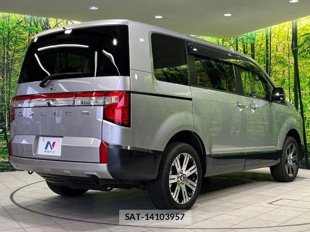 Mitsubishi DELICA 2024-09 7217580-16