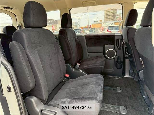 Mitsubishi DELICA 2016-03 7217514-9