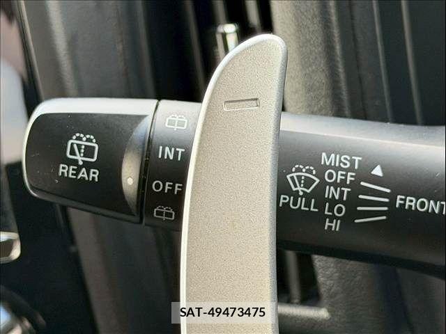 Mitsubishi DELICA 2016-03 7217514-15