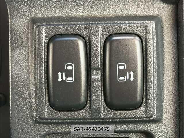 Mitsubishi DELICA 2016-03 7217514-26