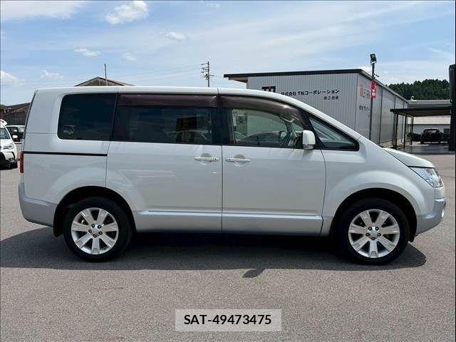 Mitsubishi DELICA 2016-03 7217514-5