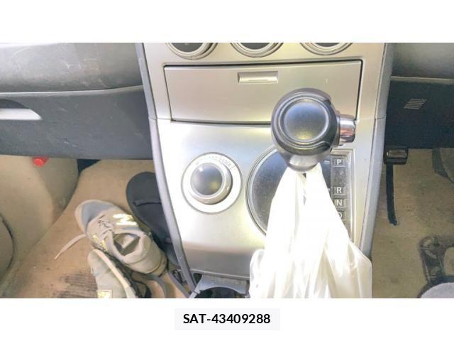Mitsubishi DELICA 2009-11 7217490-14