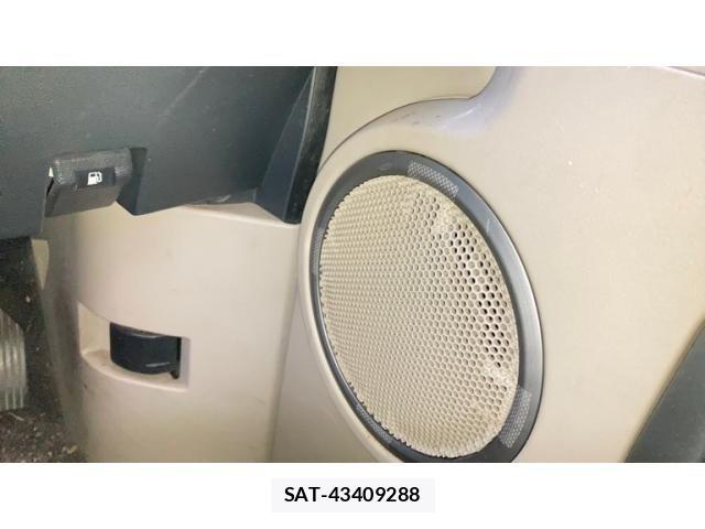 Mitsubishi DELICA 2009-11 7217490-16