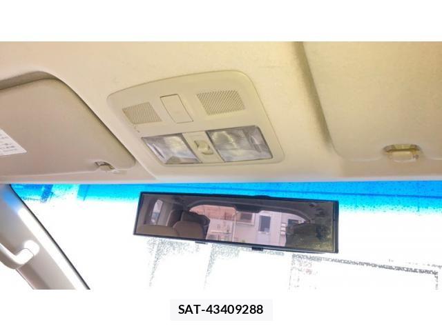 Mitsubishi DELICA 2009-11 7217490-18