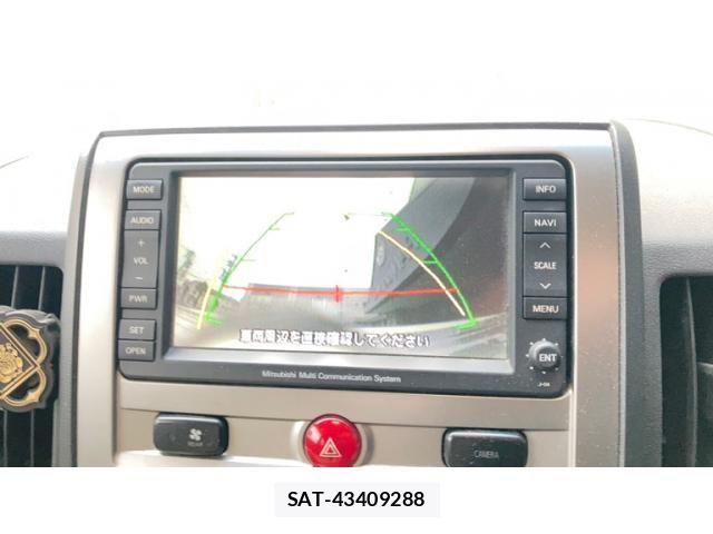 Mitsubishi DELICA 2009-11 7217490-19