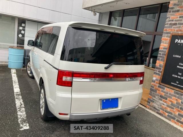 Mitsubishi DELICA 2009-11 7217490-2