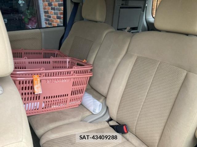 Mitsubishi DELICA 2009-11 7217490-7
