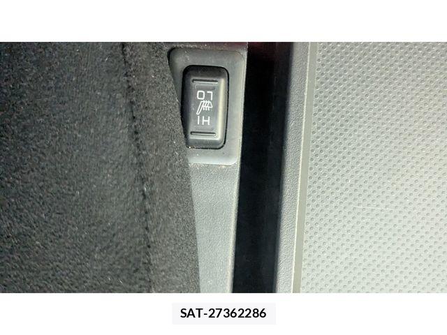 Mitsubishi DELICA 2014-07 7217502-25