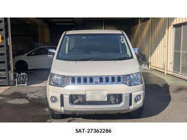 Mitsubishi DELICA 2014-07 7217502-2