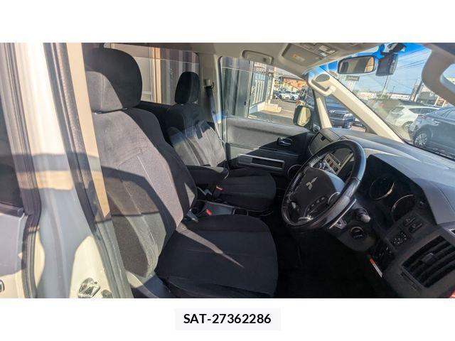 Mitsubishi DELICA 2014-07 7217502-8