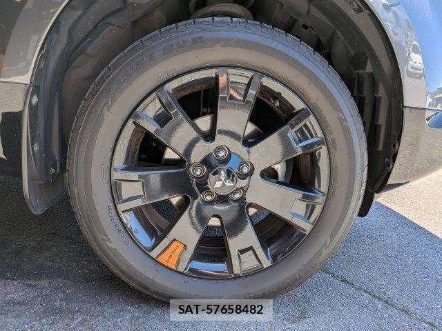 Mitsubishi DELICA 2017-09 7217516-15