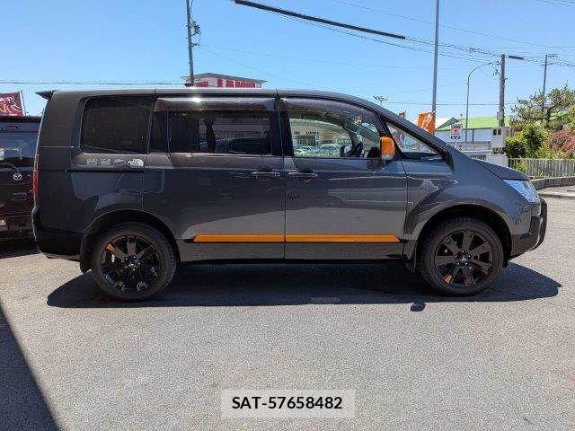 Mitsubishi DELICA 2017-09 7217516-18