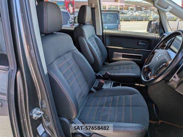 Mitsubishi DELICA 2017-09 7217516-8