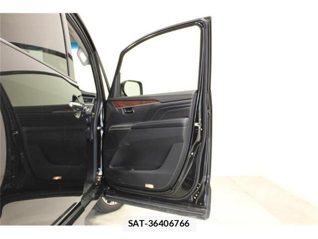 Mitsubishi DELICA 2024-07 7217566-28
