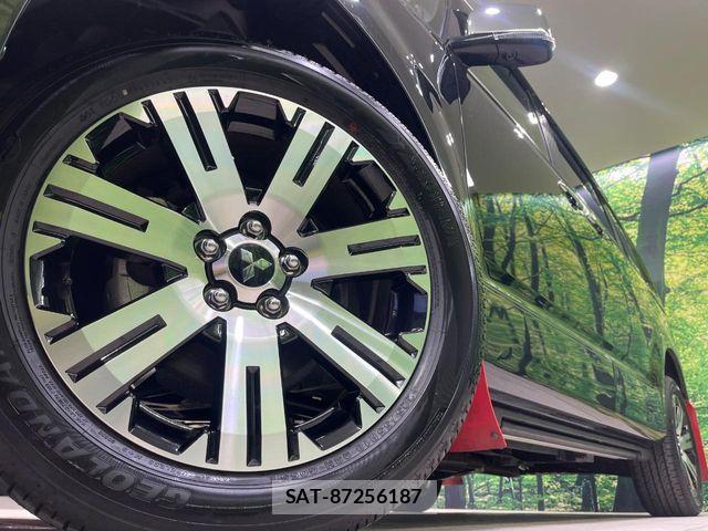 Mitsubishi DELICA 2023-04 7217553-13