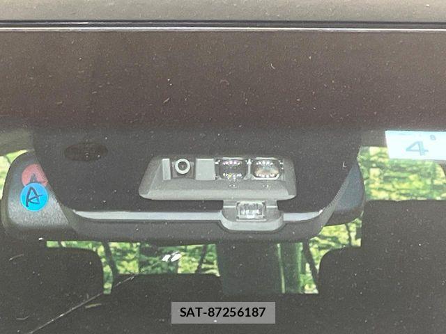 Mitsubishi DELICA 2023-04 7217553-4
