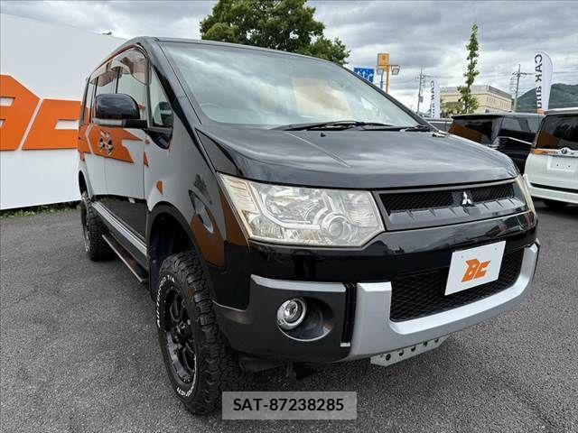 Mitsubishi DELICA 2008-09 7217487-9