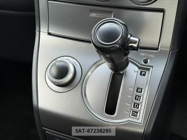 Mitsubishi DELICA 2008-09 7217487-22