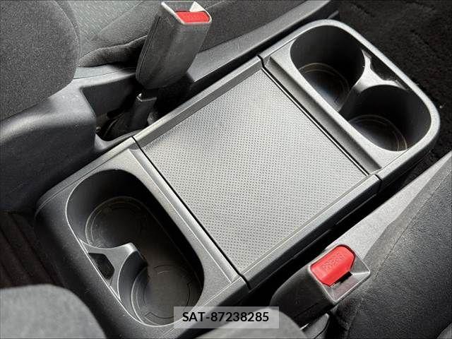 Mitsubishi DELICA 2008-09 7217487-24