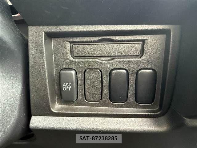 Mitsubishi DELICA 2008-09 7217487-27