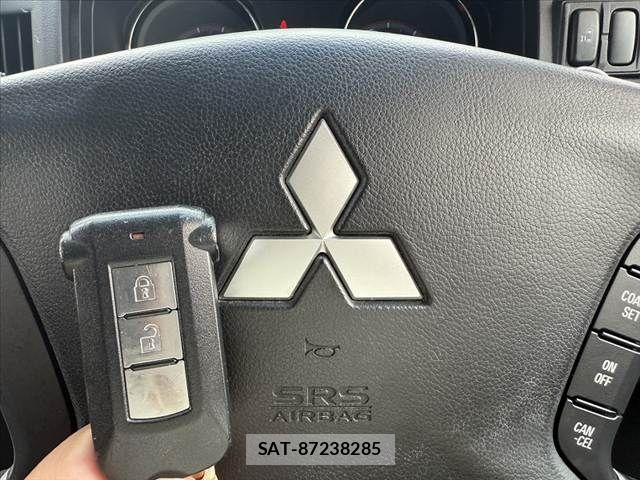 Mitsubishi DELICA 2008-09 7217487-6