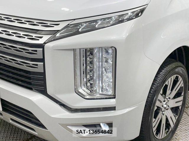 Mitsubishi DELICA 2024-09 7217594-12