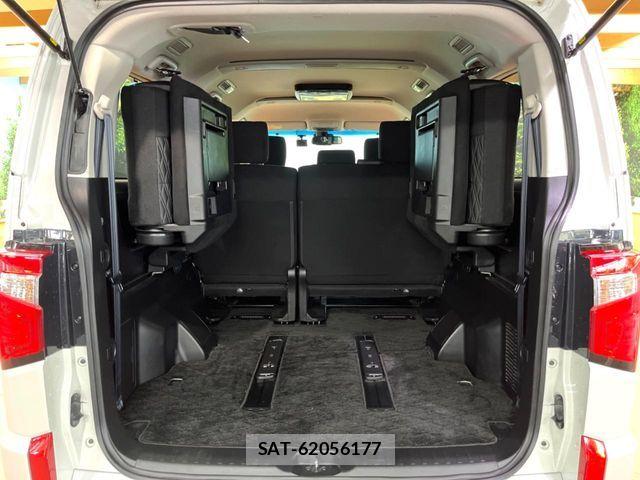 Mitsubishi DELICA 2020-03 7217538-12