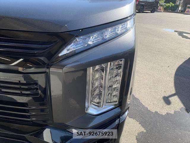 Mitsubishi DELICA 2019-02 7217519-22