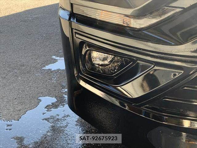 Mitsubishi DELICA 2019-02 7217519-25
