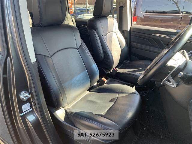Mitsubishi DELICA 2019-02 7217519-7
