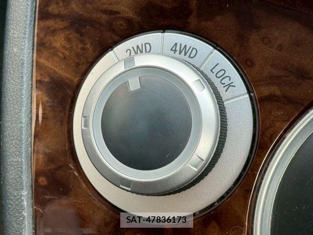 Mitsubishi DELICA 2010-02 7217494-13