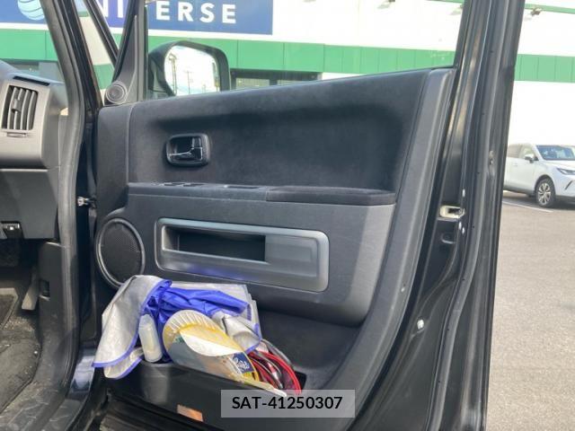 Mitsubishi DELICA 2016-03 7217515-4