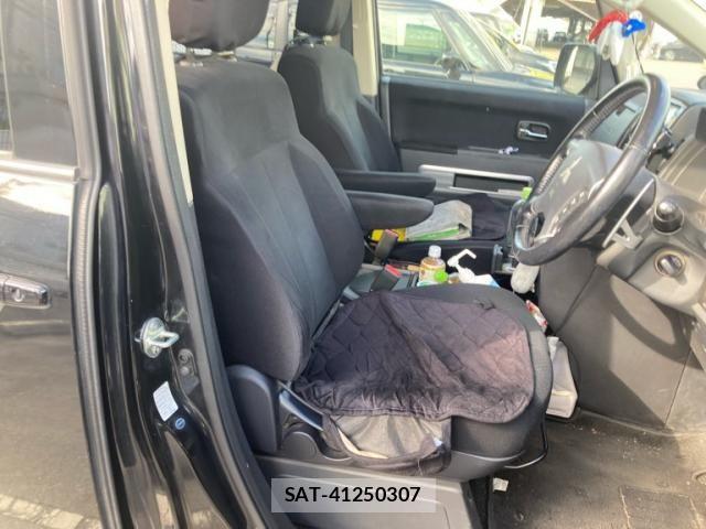 Mitsubishi DELICA 2016-03 7217515-5