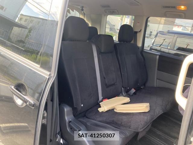 Mitsubishi DELICA 2016-03 7217515-8