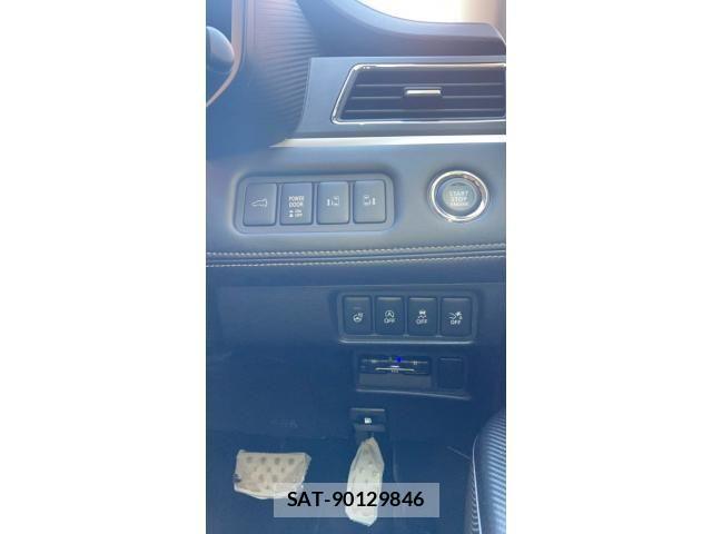 Mitsubishi DELICA 2026-01 7217599-17