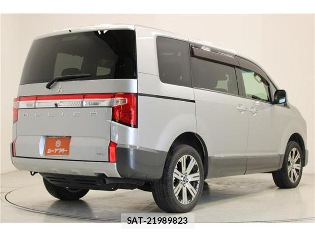 Mitsubishi DELICA 2019-03 7217527-11