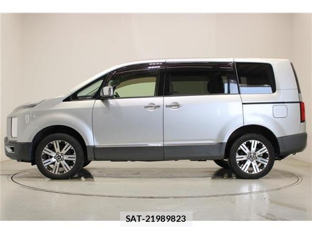 Mitsubishi DELICA 2019-03 7217527-8