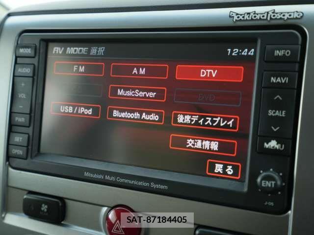 Mitsubishi DELICA 2011-06 7217489-10