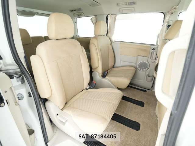 Mitsubishi DELICA 2011-06 7217489-6