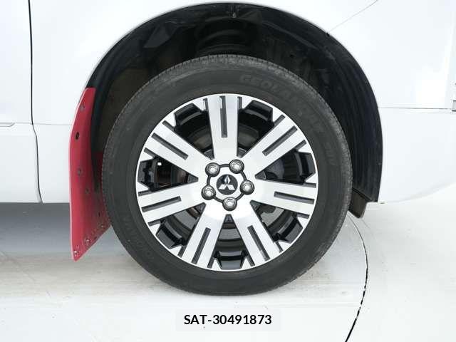 Mitsubishi DELICA 2022-09 7217548-17