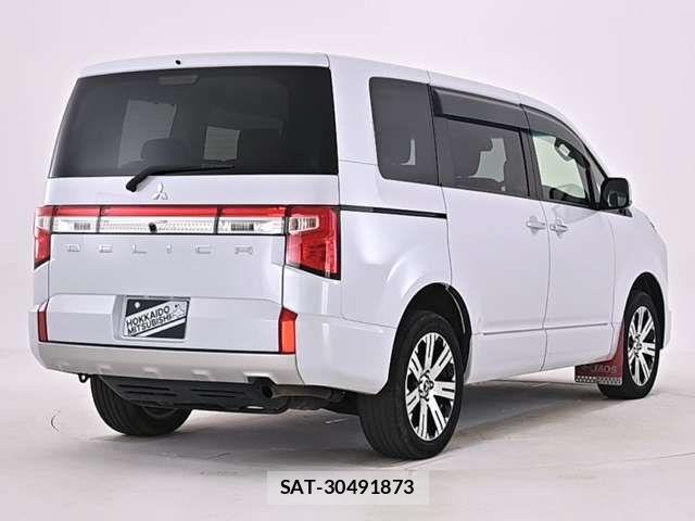Mitsubishi DELICA 2022-09 7217548-18