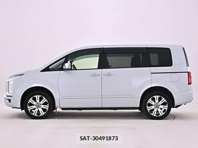 Mitsubishi DELICA 2022-09 7217548-2