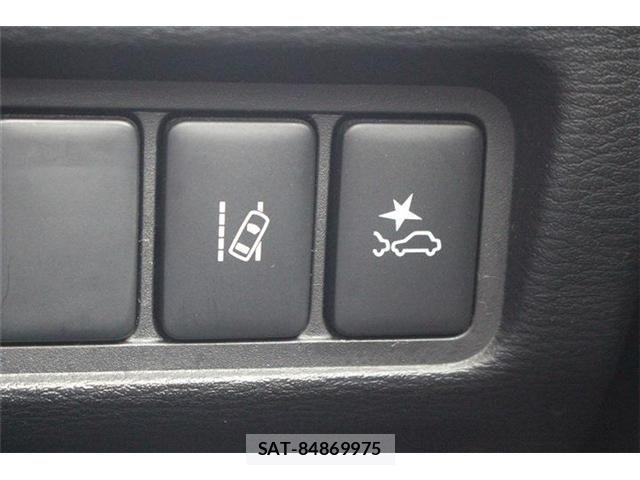Mitsubishi DELICA 2019-04 7217532-2
