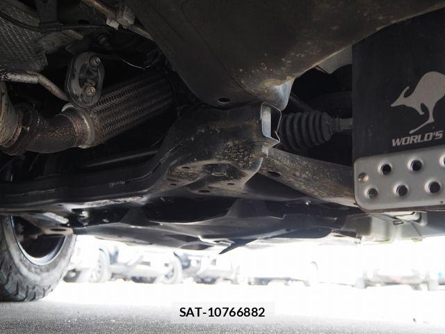Mitsubishi DELICA 2015-02 7217505-24