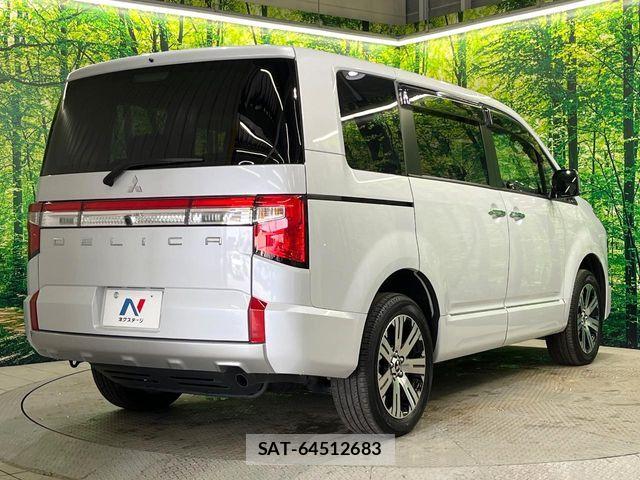 Mitsubishi DELICA 2024-08 7217568-17
