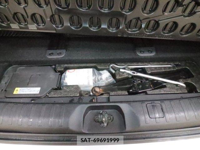 Mitsubishi DELICA 2019-05 7217533-13