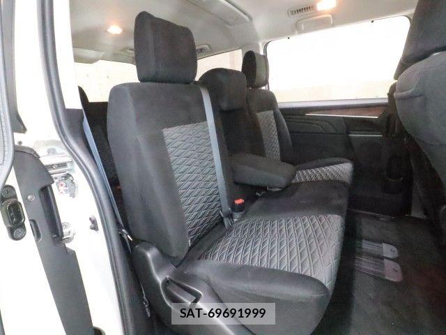 Mitsubishi DELICA 2019-05 7217533-5