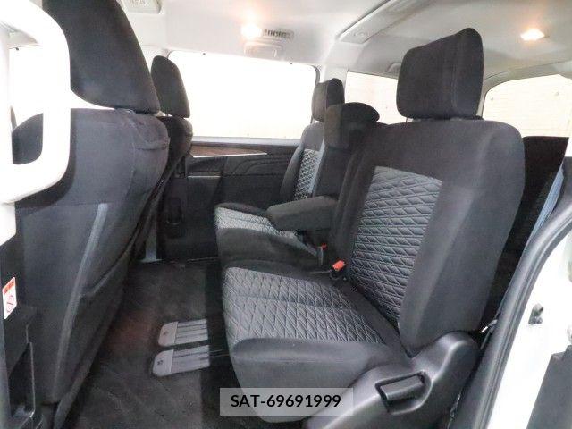 Mitsubishi DELICA 2019-05 7217533-8