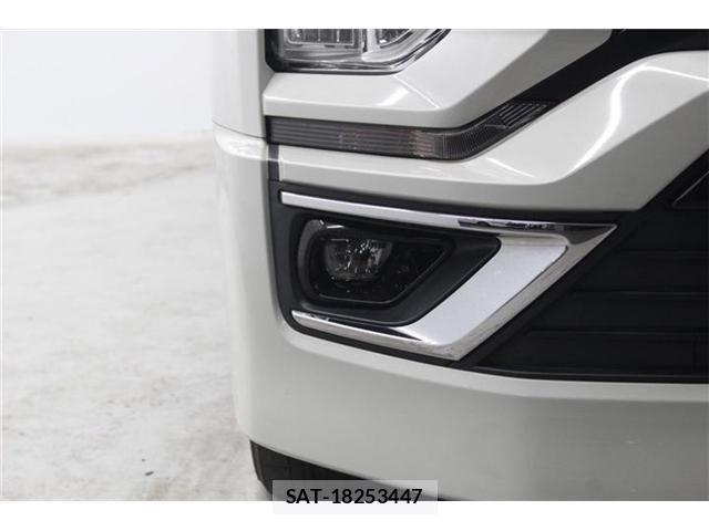 Mitsubishi DELICA 2019-03 7217530-12