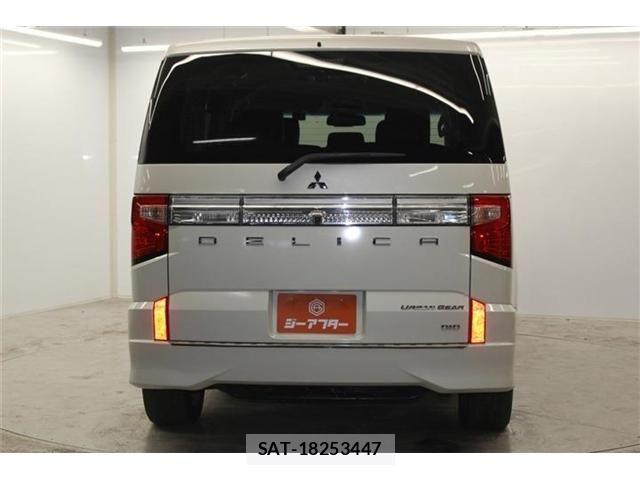 Mitsubishi DELICA 2019-03 7217530-5